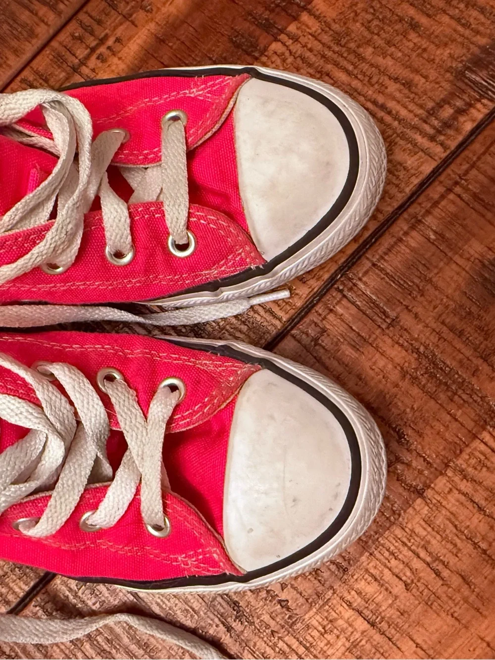 Converse Chuck Taylor All Star Low Top Pink Sneakers Youth Size 2 Shoes